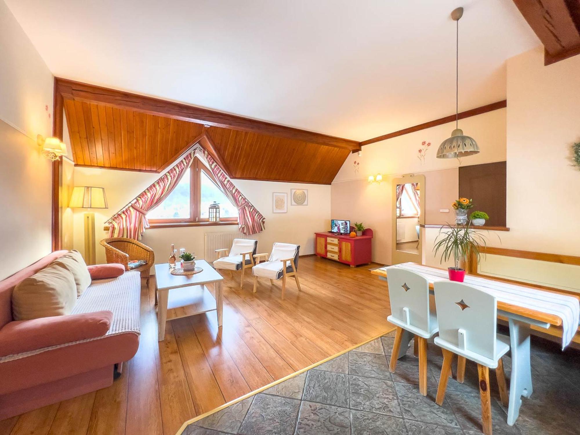 シュチルク Family Relax Widoki Bed & Breakfast エクステリア 写真