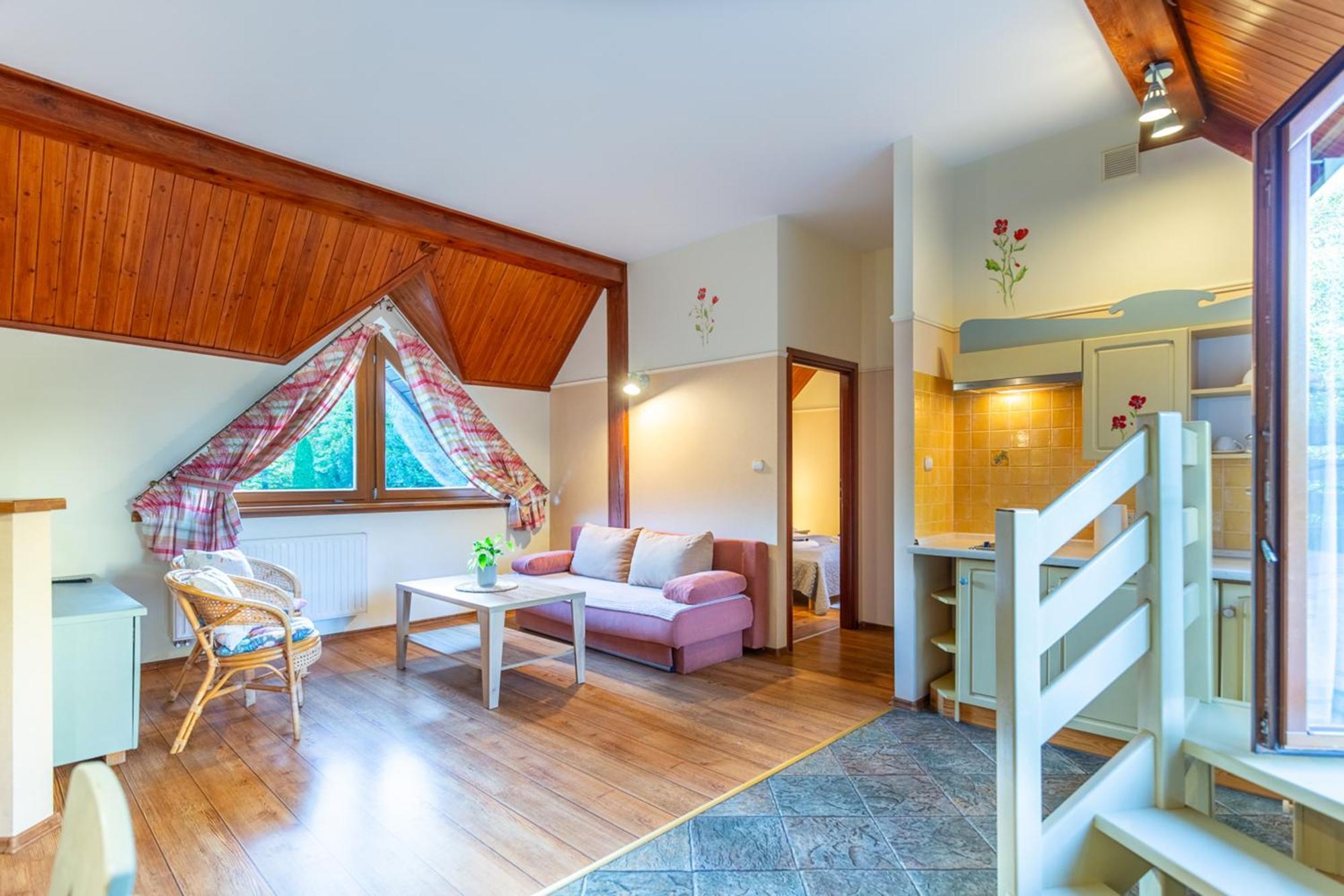 シュチルク Family Relax Widoki Bed & Breakfast エクステリア 写真