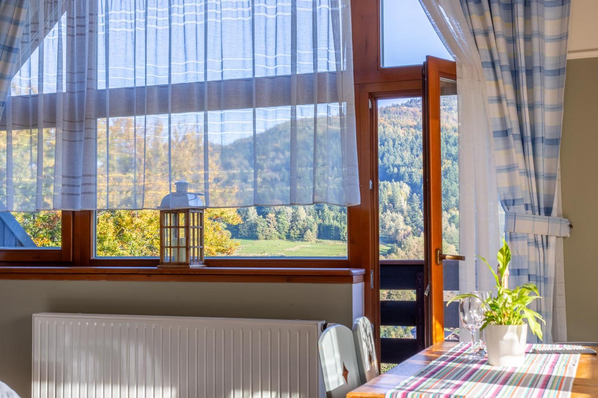 シュチルク Family Relax Widoki Bed & Breakfast エクステリア 写真